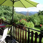 Spacious For 4 In Domek alpejski