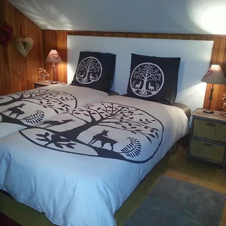 Chalé Spacious Chalet For 4 In Hommert Hommert