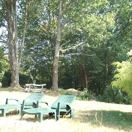 Chalet Spacious For 4 In Hommert