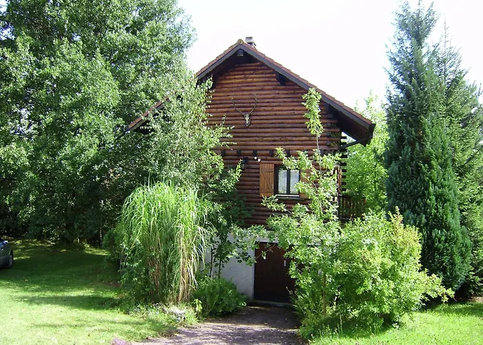 Spacious For 4 In Chalet Hommert