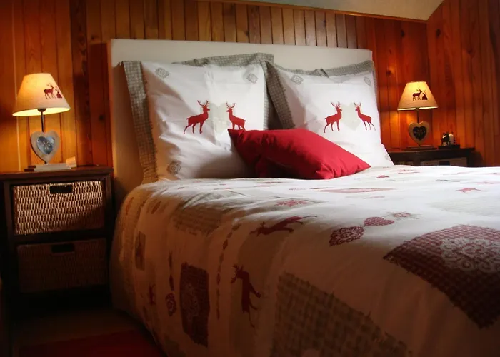 Spacious For 4 In Chalet *