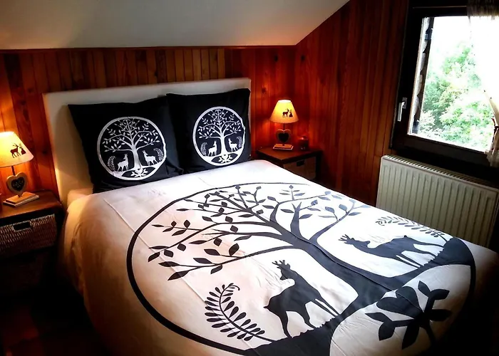 Domek alpejski Spacious For 4 In