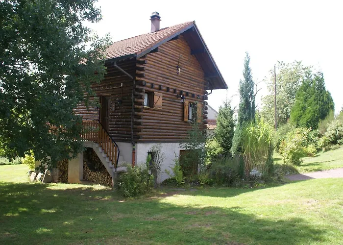 Spacious For 4 In Chalet *